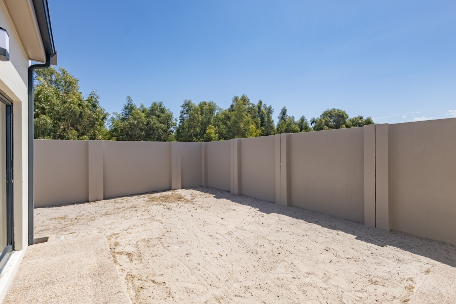 4 Bedroom Property for Sale in Sandown Western Cape